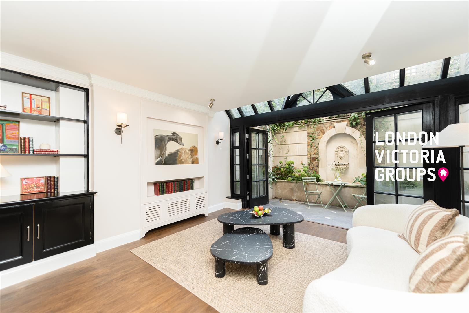 5 bed property in Trevor Place, London